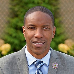 Jamel Holley
