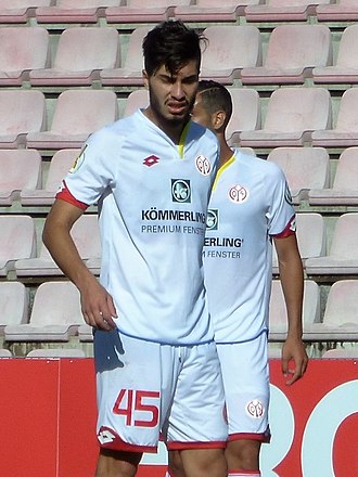 Suat Serdar
