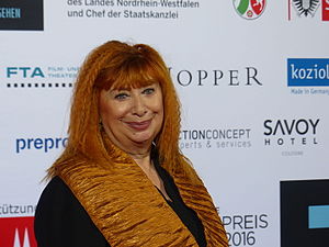 Inge Maux